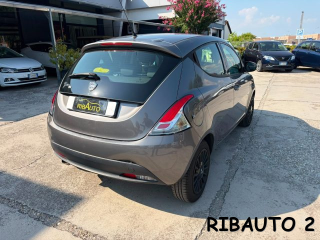 LANCIA YPSILON 1.2 69 CV 5 PORTE ELLE OK NEOPAT - foto 16