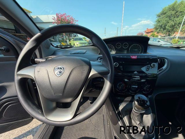 LANCIA YPSILON 1.2 69 CV 5 PORTE ELLE OK NEOPAT - foto 14