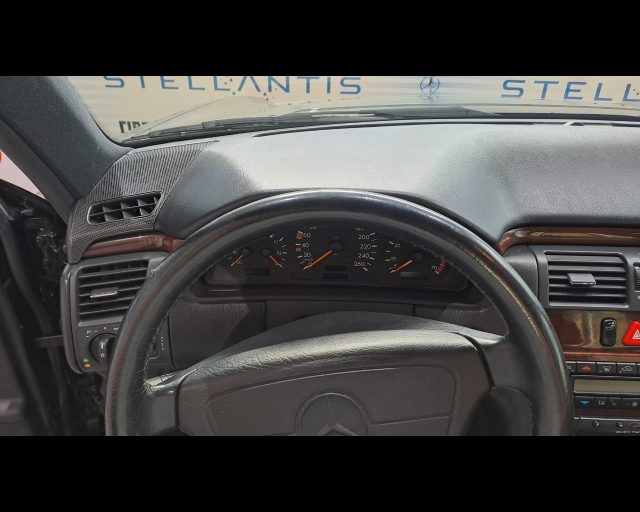 MERCEDES-BENZ E 200 K ELEGANCE - foto 7