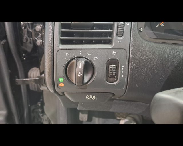 MERCEDES-BENZ E 200 K ELEGANCE - foto 14