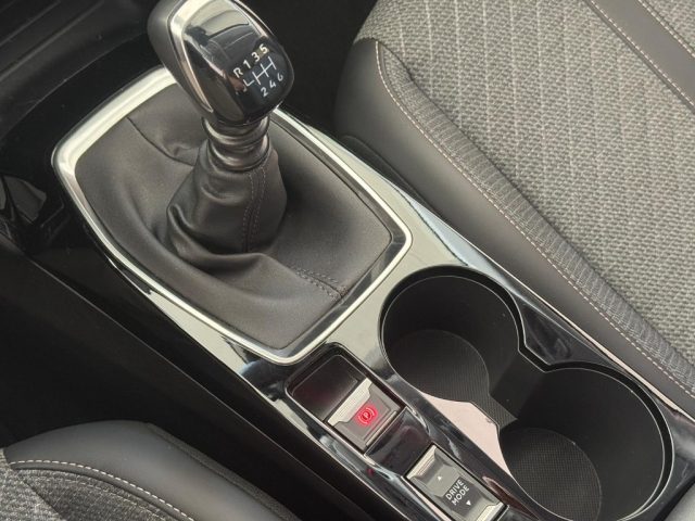 PEUGEOT 208 HYBRID 100 E-DCS6 ALLURE - foto 12