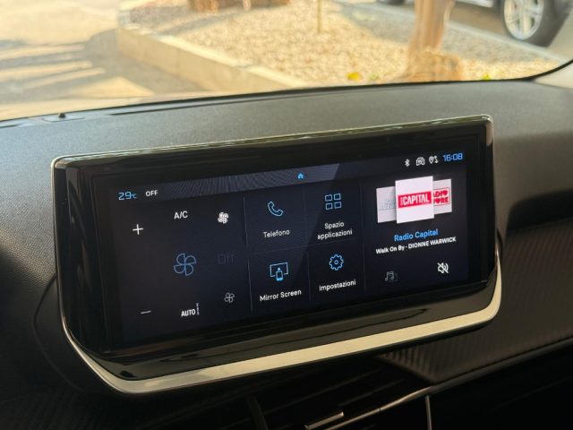 PEUGEOT 208 HYBRID 100 E-DCS6 ALLURE - foto 17