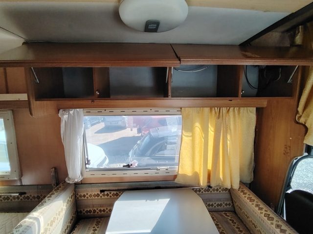 FORD TRANSIT WAG 100 L 2.5 CAMPER ALLESTIMENT - foto 17