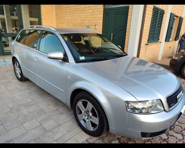 AUDI A4 1.9 TDI/130 CV CAT AVANT - foto 8
