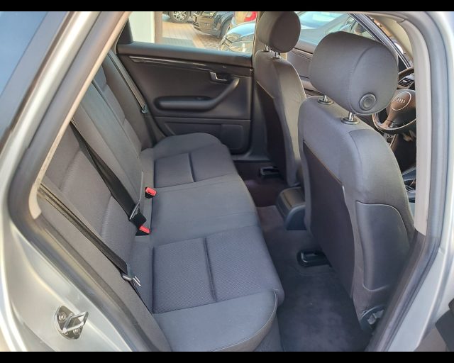 AUDI A4 1.9 TDI/130 CV CAT AVANT - foto 11