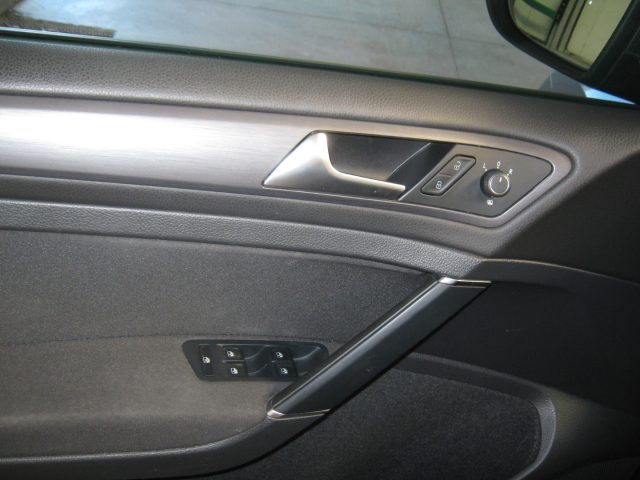 VOLKSWAGEN GOLF 1.6 TDI 115 CV 5P. BUSINESS BLUE - foto 14