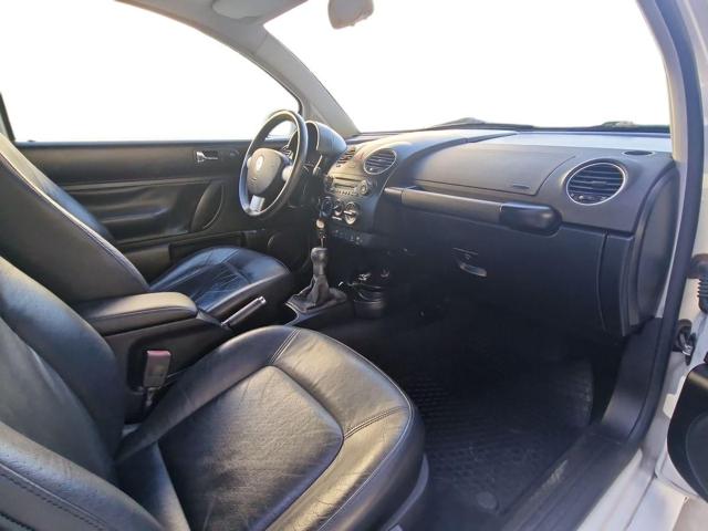 VOLKSWAGEN NEW BEETLE 1.6 - foto 23