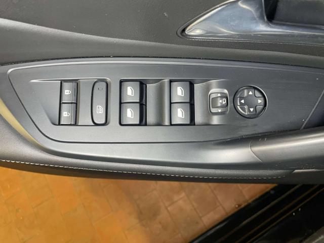 PEUGEOT 308 1.2 130CV ALLURE + KEY LESS + NA - foto 25