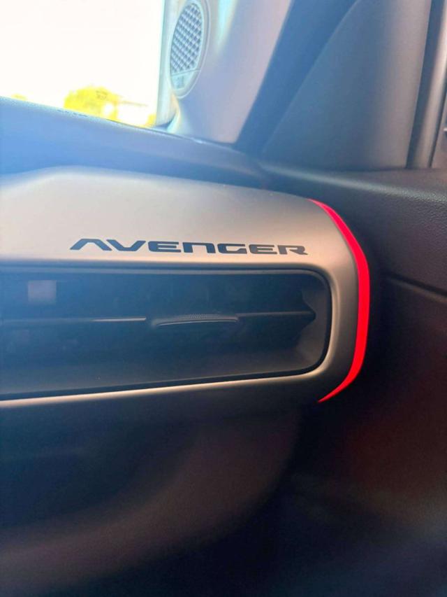 JEEP AVENGER MY2025 1.2 100CV SUMMIT + NAVI + - foto 24