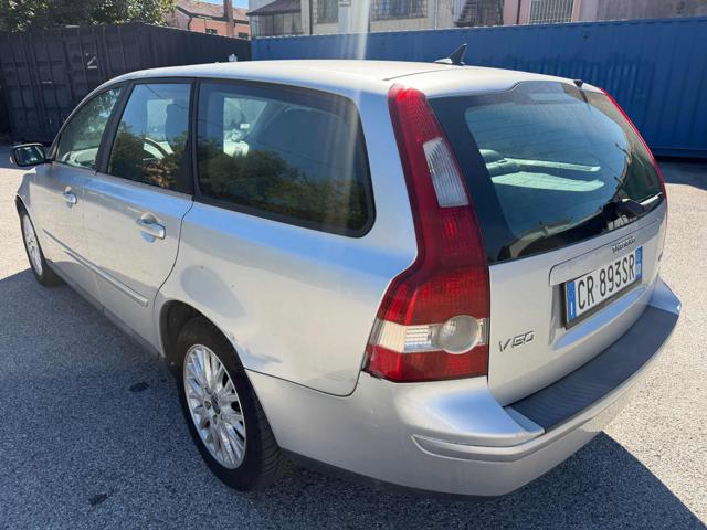 VOLVO V50 2.0 D CAT SUMMUM SENZA NESSUN LA - foto 10