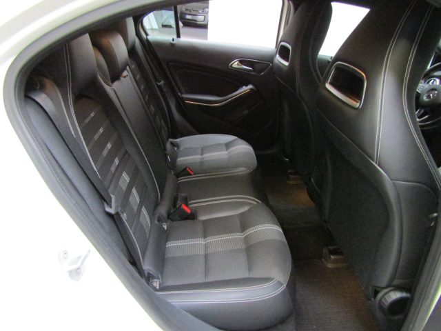 MERCEDES-BENZ A 180 CLASSE A 180 BENZINA SPORT AUTO  - foto 13