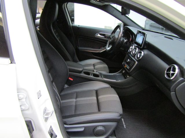 MERCEDES-BENZ A 180 CLASSE A 180 BENZINA SPORT AUTO  - foto 15