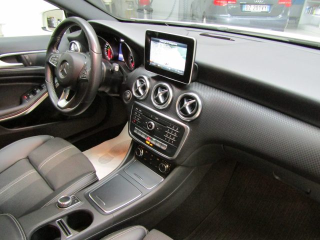 MERCEDES-BENZ A 180 CLASSE A 180 BENZINA SPORT AUTO  - foto 16
