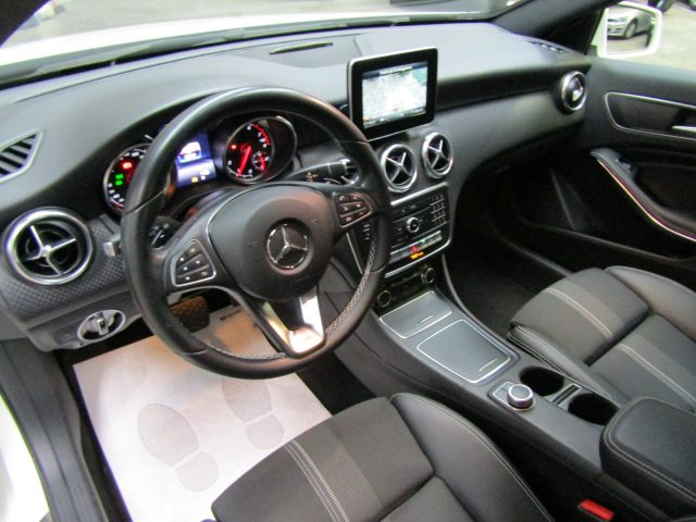 MERCEDES-BENZ A 180 CLASSE A 180 BENZINA SPORT AUTO  - foto 8