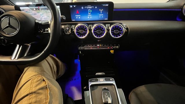 MERCEDES-BENZ A 180 D AUTOMATIC AMG LINE PREMIUM - foto 13