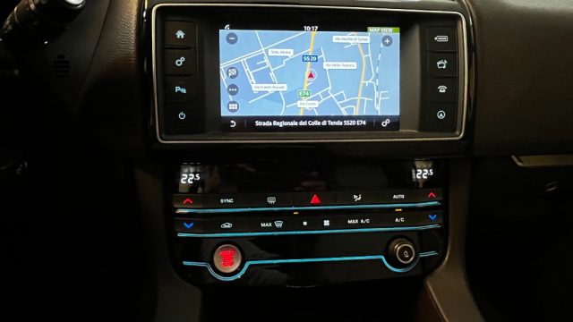 JAGUAR F-PACE 2.0 D 180 CV AWD AUT. PRESTIGE - foto 10