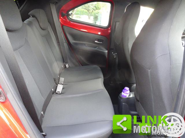 TOYOTA AYGO X LONGE FIRST EDITION - foto 30