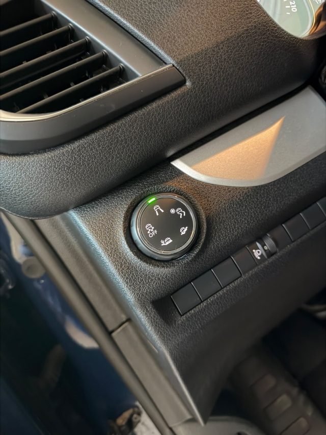 PEUGEOT TRAVELLER BLUEHDI  EAT8 COMPACT //NAVI//BL - foto 20