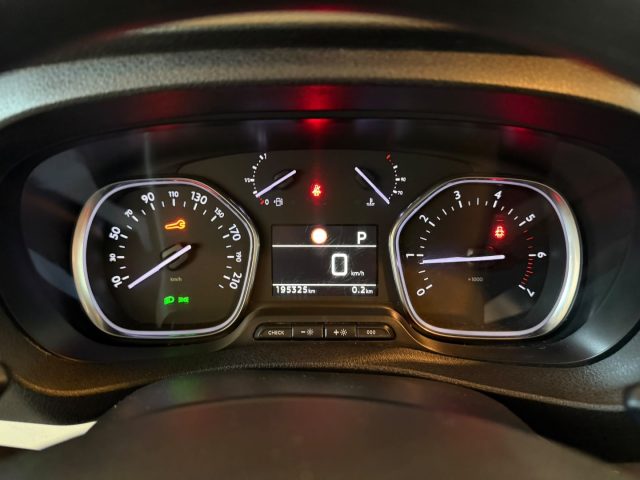 PEUGEOT TRAVELLER BLUEHDI  EAT8 COMPACT //NAVI//BL - foto 12