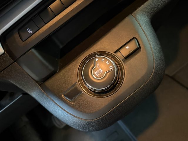 PEUGEOT TRAVELLER BLUEHDI  EAT8 COMPACT //NAVI//BL - foto 28