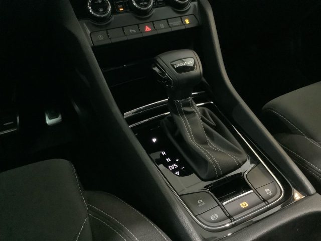 SKODA KAROQ 2.0 TDI SCR DSG SPORTLINE - foto 8