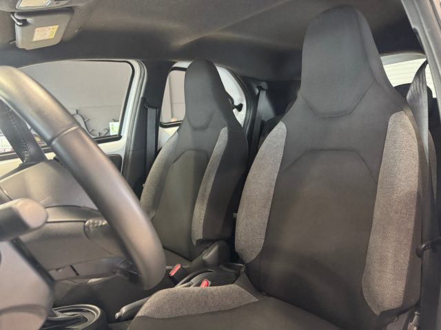 TOYOTA AYGO X 1.0 VVT-I 72 CV 5 PORTE ACTIVE S - foto 10