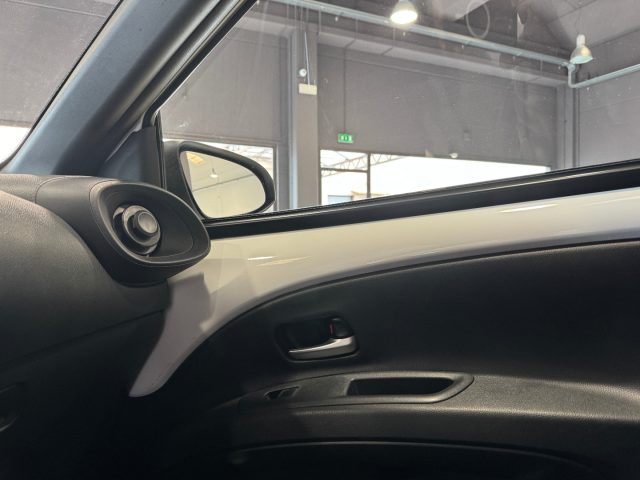TOYOTA AYGO X 1.0 VVT-I 72 CV 5 PORTE ACTIVE S - foto 32