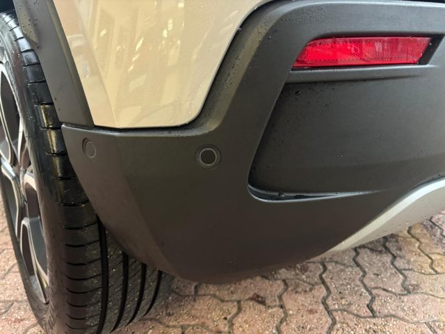 JEEP AVENGER 1.2T 100CV MHEV SUMMIT BICOLOR - foto 11