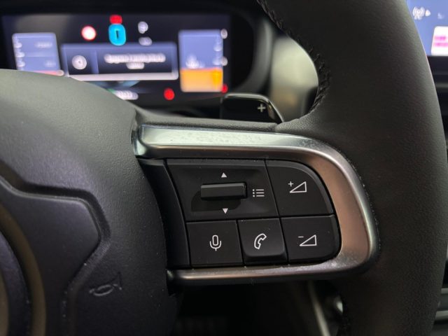 JEEP AVENGER 1.2T 100CV MHEV SUMMIT BICOLOR - foto 14