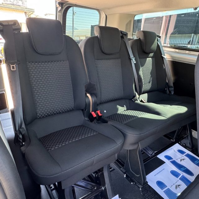 FORD TRANSIT CUSTOM 320 2.0 TDCI 130 AUTOM. PL COMBI - foto 18