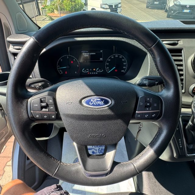 FORD TRANSIT CUSTOM 320 2.0 TDCI 130 AUTOM. PL COMBI - foto 11