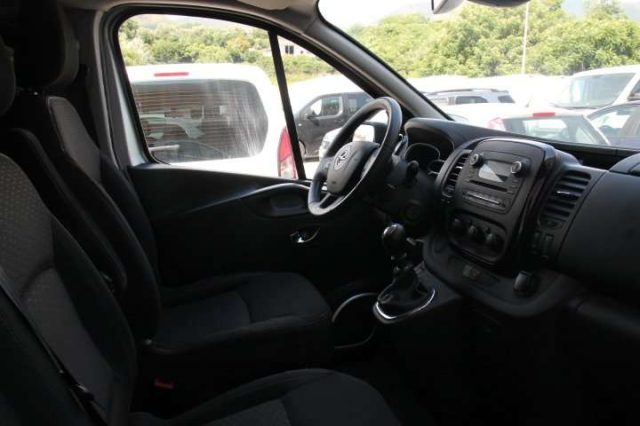 RENAULT TRAFIC 9 POSTI TELECAMERA OP VIVARO - foto 9