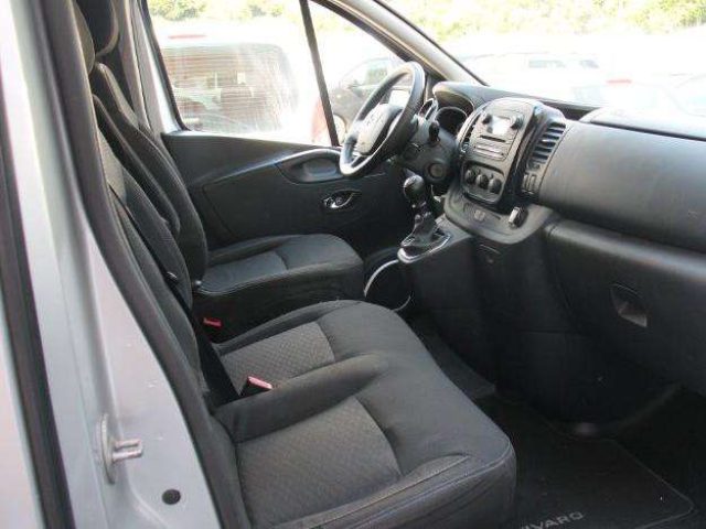RENAULT TRAFIC 9 POSTI TELECAMERA OP VIVARO - foto 8