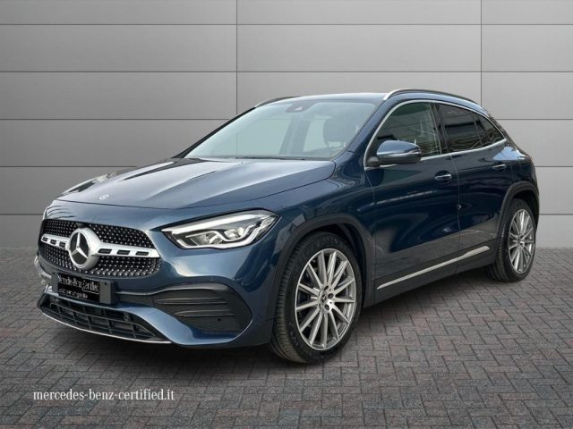 Mercedes-Benz GLA 200