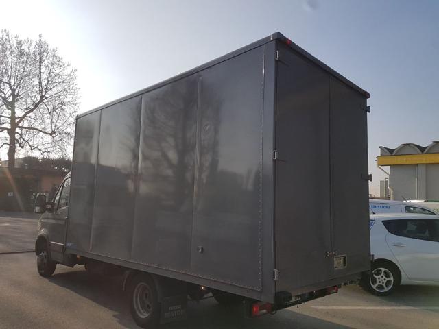 IVECO DAILY FURGONE IN ALLUMINIO - foto 4