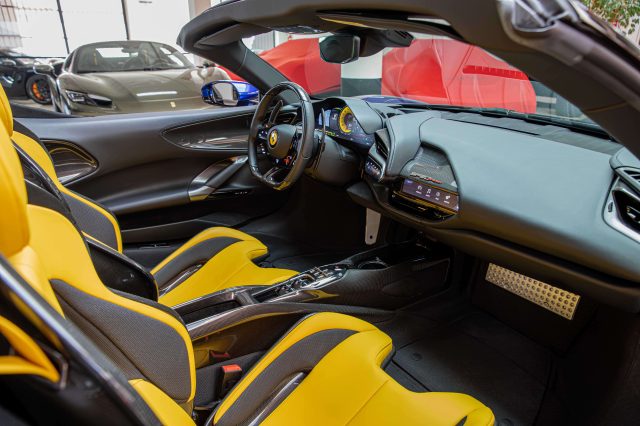 FERRARI SF90 SPIDER TAILOR MADE|ASSETTO FIORA - foto 13