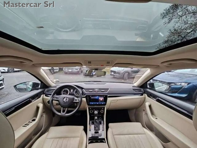SKODA SUPERB SUPERB 2.0 TDI LAURIN & KLEMENT  - foto 11