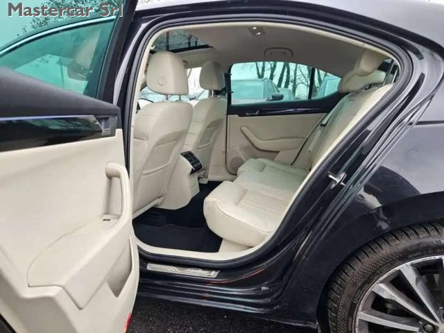 SKODA SUPERB SUPERB 2.0 TDI LAURIN & KLEMENT  - foto 12