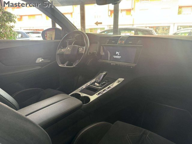 DS AUTOMOBILES DS 7 1.5 BLUEHDI PERFORMANCE LINE 130 - foto 12