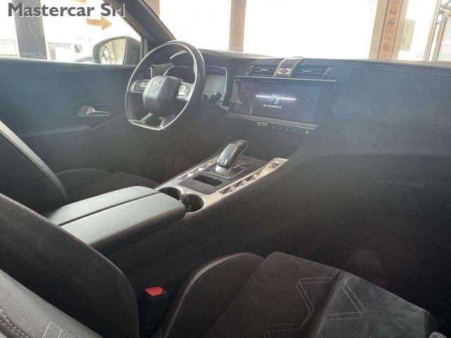 DS AUTOMOBILES DS 7 1.5 BLUEHDI PERFORMANCE LINE 130 - foto 10