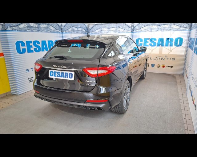 MASERATI LEVANTE 3.0 V6 GRANSPORT 275CV AUTO - foto 4