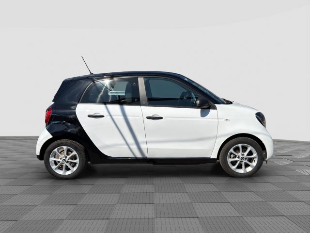 SMART FORFOUR FORFOUR EQ YOUNGSTER - foto 6