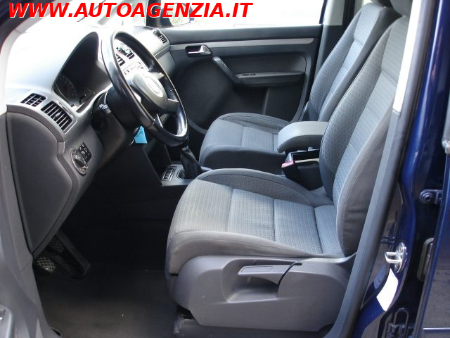 VOLKSWAGEN TOURAN 2.0 16V TDI TRENDLINE - foto 8