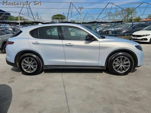ALFA ROMEO STELVIO STELVIO MY23 2.2 TD SUPER Q4 210 - foto 3