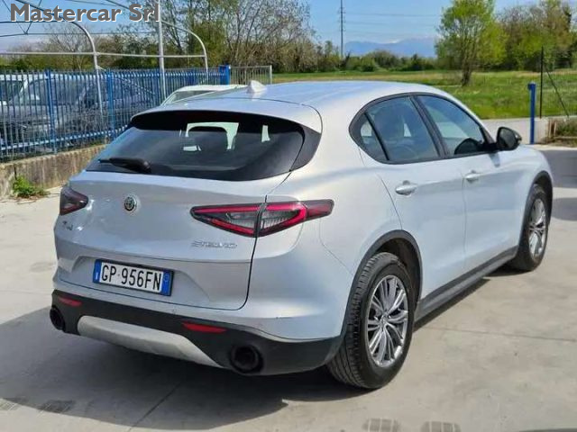 ALFA ROMEO STELVIO STELVIO MY23 2.2 TD SUPER Q4 210 - foto 4