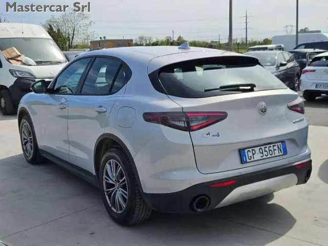 ALFA ROMEO STELVIO STELVIO MY23 2.2 TD SUPER Q4 210 - foto 6