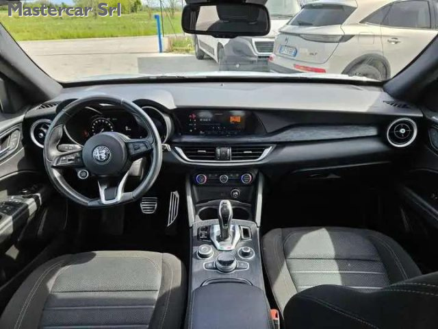 ALFA ROMEO STELVIO STELVIO MY23 2.2 TD SUPER Q4 210 - foto 10