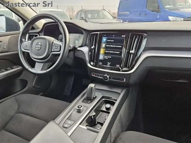 VOLVO V60 V60 2019 2.0 B4 MOMENTUM BUSINES - foto 13