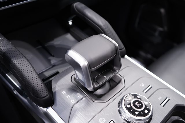 ICH-X K3 2.0 238CV GPL DCT 4WD - foto 18