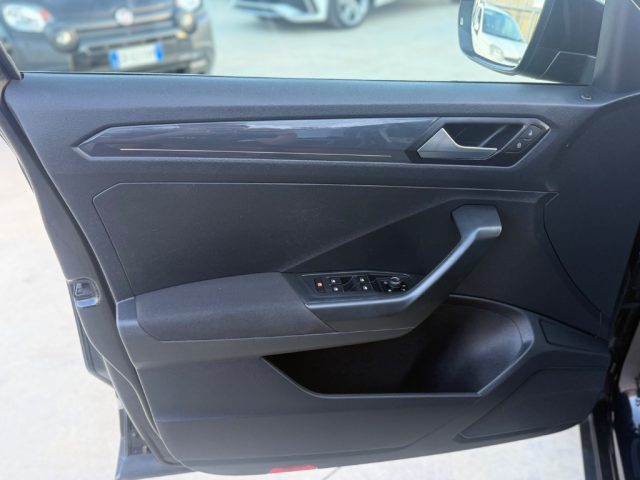 VOLKSWAGEN T-ROC 2.0 TDI UNICOPROPR-GARANZIA - foto 17